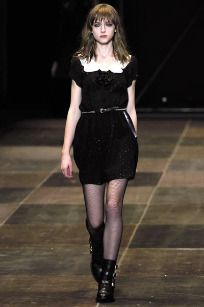 Look 35